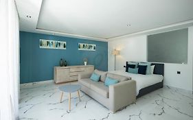 O'Beach Boutique Studios